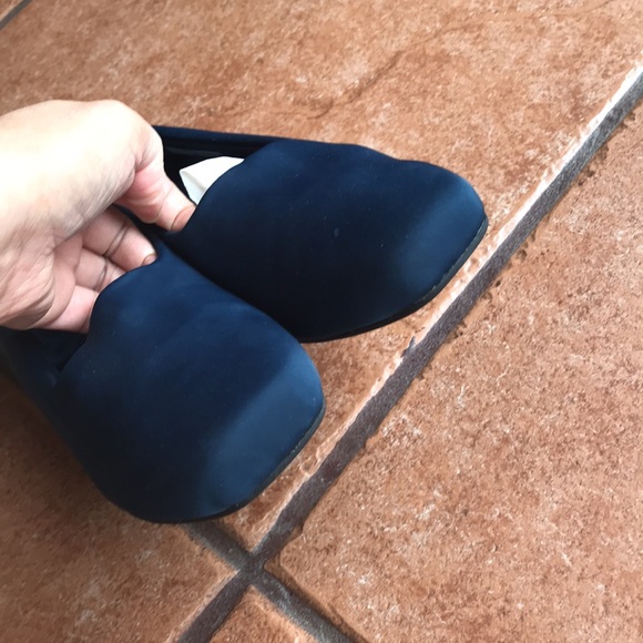 Vionic navy textile flats shoes size 7.5 - Picture 13 of 15